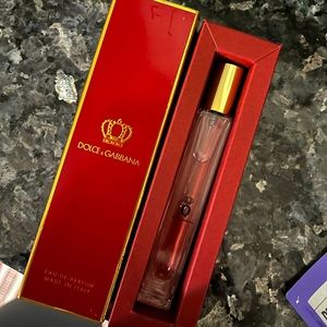 Dolce and Gabbana Perfume Q